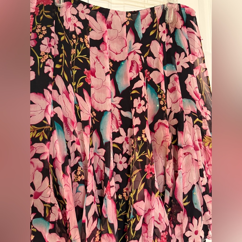 Floral Chiffon Skirt With Sequins - Pink and Black - Picture 3 of 6